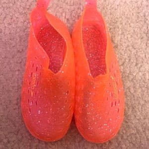 Gently worn water shoes